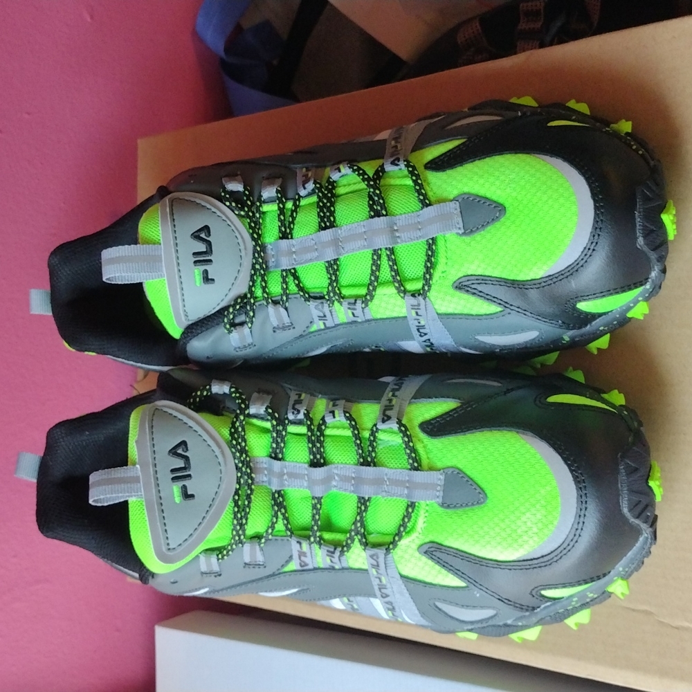 Men sneakers